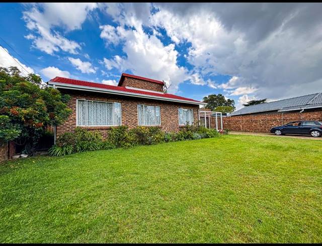 3 BEDROOM HOUSE FOR SALE IN ELANDSPARK